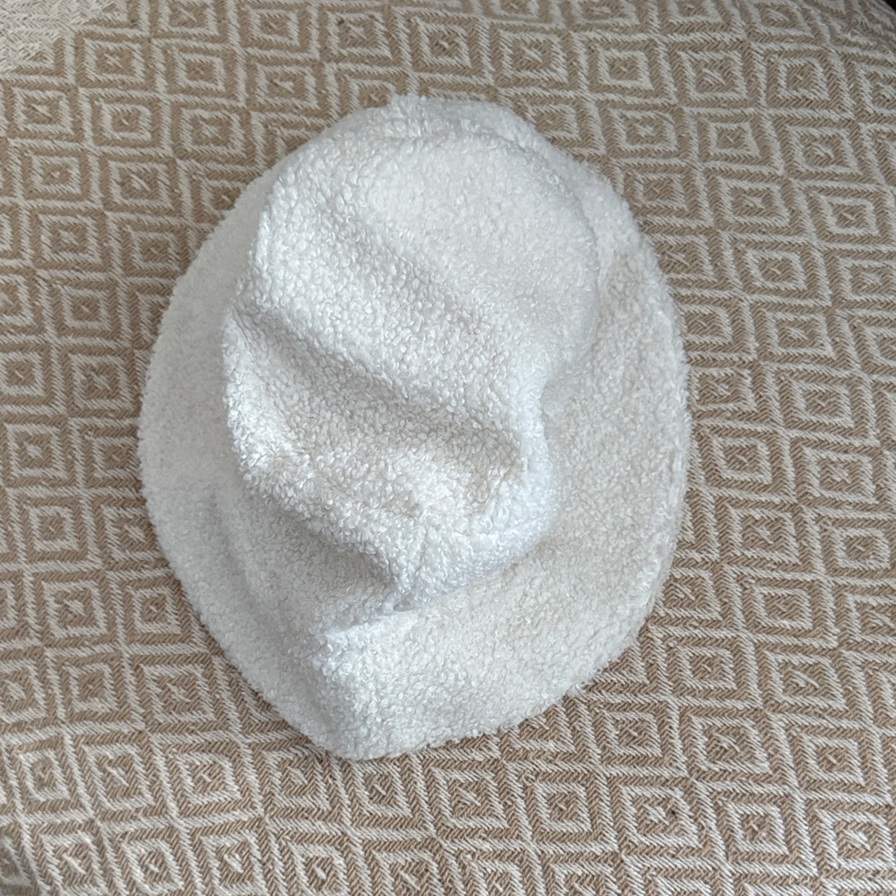 Ardene White Sherpa Bucket Hat